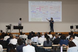 岡山県教委支援チーム　熊本地震活動の医師らから対応学ぶ