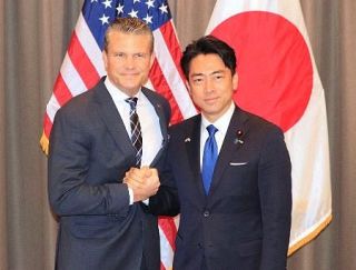日米、中国抑止へ「拒否的防衛」　侵攻阻止、安保関連３文書明記へ