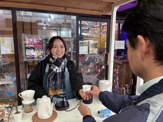 【ひとトーク】吉備国際大４年下岡希空さん　 コーヒー振る舞い交流の場創出