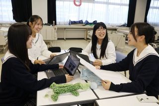 【つながる高校生　作州での地域活動】（２）美作高「地域で支える高齢者福祉」　学校施設使い通所介護