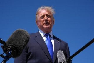 トランプ氏の任期後も戦闘継続か　対イラン、側近見通し示唆と米紙