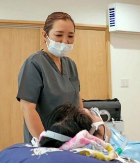 新しい看護師の形、全国に　退職後はフリーで　「資格生かす場所つくる」