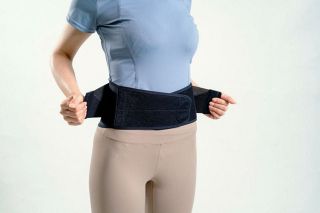 強く、動きやすいサポーター開発　アスリートの腰痛改善へダイヤ工業