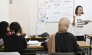外国籍生徒が６割超「最後の砦」夜間中学に入れない！教員が語る限界と自治体の格差　学びを奪われたアフガン女子に立ちふさがる壁