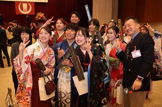 倉敷 川崎医科大 ９１人卒業　「社会支える存在に」