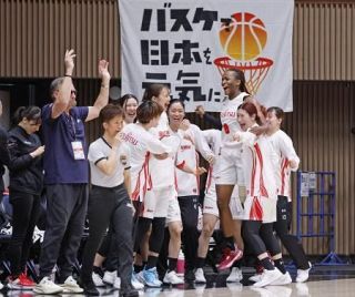 １５日の決勝は富士通―アイシン　バスケ女子皇后杯