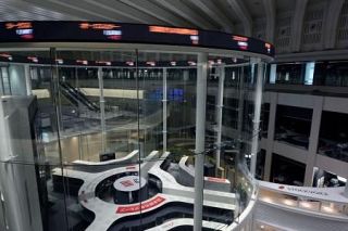 東証、１カ月ぶり６万５千円割れ　ＡＩ需要懸念で急落、下げ幅３位