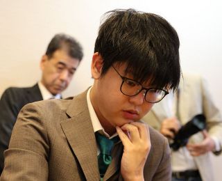 持ち味発揮も惜敗　碁聖戦５番勝負 初挑戦の佐田篤史七段