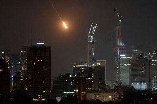 イランがイスラエルに報復　多数のミサイルで、死傷者も