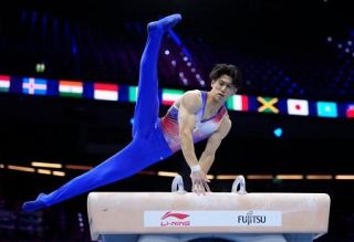 世界体操、日本が予選暫定首位　男子団体４班終了