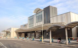 にぎわい再生へ新駅舎　２６日、早島町制施行１３０周年