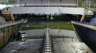 予防的通行止め、新たに１５カ所　大雨時のアンダーパス、国交省