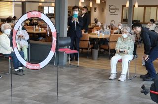 高齢者機能 ドローン操作で向上を　県立大などプログラム 実験始める
