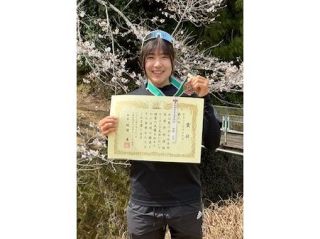 ローイング女子の岡崎（岡山東商）３位表彰台 全国高校選抜 男子ダブルスカルの関西は４位