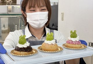 ウサギかたどったマスカットのスイーツ　赤磐市・農マル園芸あかいわ農園 １１月末まで