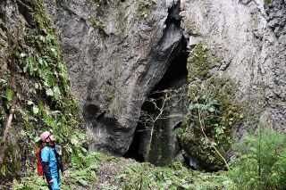 新見の鍾乳洞に熱視線 映画やアート会場　市は誘客対策を強化