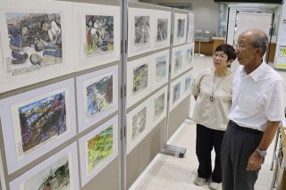 原爆の悲惨さ伝える　津山市役所でパネル展、絵や写真８０点