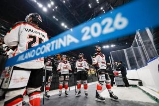 ミラノの新設会場でテスト大会　アイスホッケー、未完成部分も