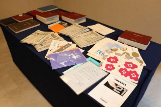 ４０年前の社員からのメッセージ　天満屋、タイムカプセル開封