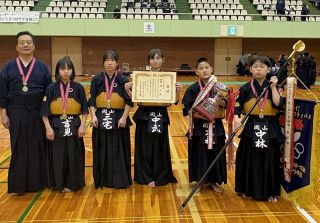 全国スポ少剣道 県代表 劇的逆転Ｖ　倉敷 昇龍館軸の５人「諦めなければ勝てる」