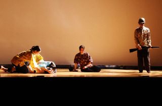 美作大・沖縄県人会が創作劇上演　慰霊の日（２３日）前に沖縄戦の悲劇、平和の尊さ伝える