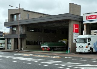 柴坂電機が本社兼作業場建て替え　屋根付きスペース倍増で環境改善