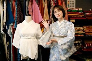 初心者でも着付けしやすい和装下着開発　富山の現役大学生と着物店がコラボ