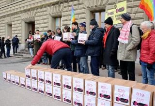 【核兵器禁止条約】核禁止条約、欧州で逆風　「草の根」活動は健在