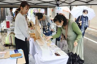 市民ら風情漂う町並み、買い物満喫　重伝建の津山・城西地区で「博物館フェア」