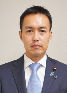 内閣府副大臣就任の平沼氏「気を引き締め重要政策に取り組む」　