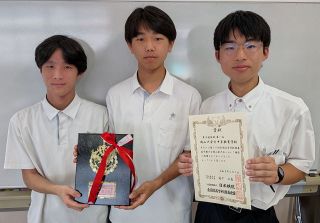 男子・三村さん（大安寺）、女子・伊原木さん（白陵）Ｖ　全国高校囲碁県大会
