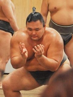 元大関・朝乃山「まだ通過点」　秋場所で再十両、稽古再開