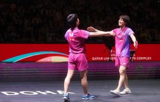 卓球、篠塚・戸上組６４年ぶり金　世界選手権男子ダブルス