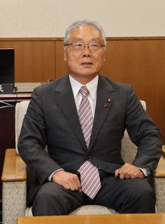 【ズームアップ】笠岡市議会議長になった仁科文秀（にしな・ふみひで）さん　課題解決へ現場主義徹底　