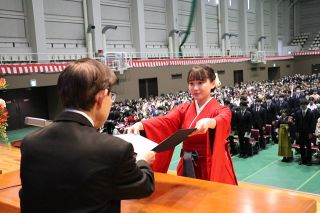 開学７０年余の歴史に幕 美作短期大学部、就実短大　くらしき作陽大・短大、川崎医療福祉大は卒業式