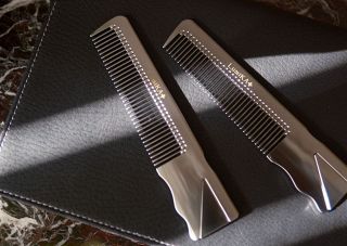 バレンタインの贈り物にいかが　　柿原工業、男性向けくしの新商品　