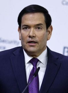 キューバは「間もなく崩壊」　トランプ氏、米国務長官が交渉