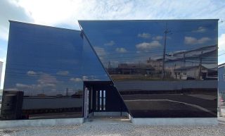 昆虫標本や立体作品展示　津山の小枝さん ４日に私設美術館オープン