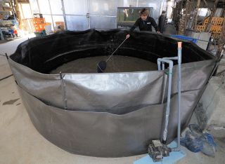 魚介類の陸上養殖用タンク開発　萩原工業、シート活用し安価軽量に