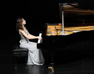 ズバラ 豊かな表現力披露　ハレノワで初来日公演