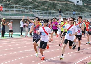 前田穂南選手の日本記録に挑め　岡山でリレーマラソン