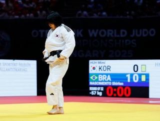 許海実、思わぬ初戦敗退　優勝候補、ほとんど技出せず