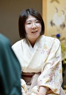 将棋の西山、女性初の棋士資格　新規定で獲得、権利行使は保留