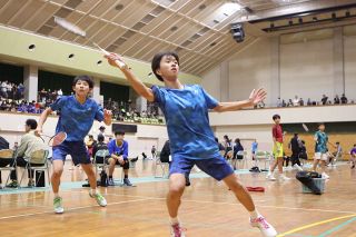 永井ク初優勝　岡山県中学秋季大会バドミントン男子団体