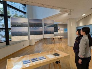 高松市美術館で瀬戸芸ポスター展　１５年の歩み振り返る