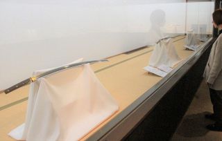 刃文や姿、地域性…日本刀の魅力に迫る 　瀬戸内・長船刀剣博物館でテーマ展 ２０日から「山鳥毛」も公開　