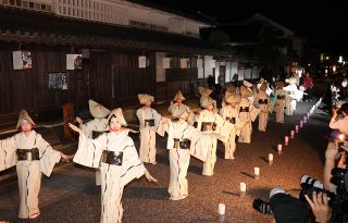 「小唄おどり」華やか　矢掛、旧本陣前などで披露