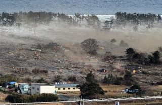 「黒い海に、無数の指先が見えた」津波にのまれた女性は「今も夢に見る」　何度もよぎった死「災害はいつ起きるか分からない」