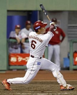 楽８―４西（２３日）　楽天、村林が勝ち越し打