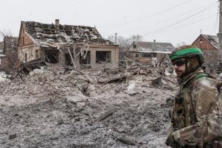 【ウクライナ東部ドネツク州】要塞ベルト、迫るロシア　資源豊富な工業地帯